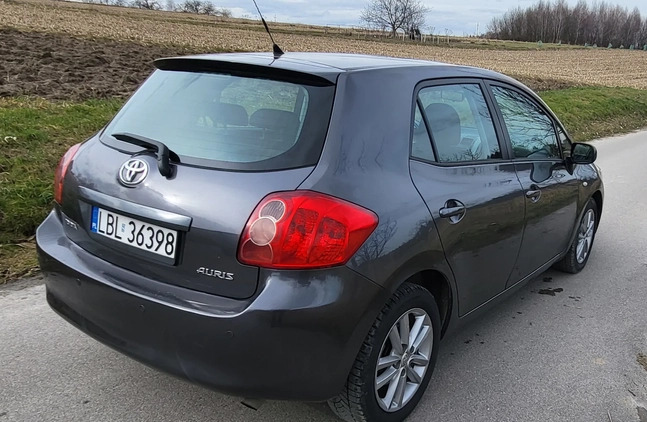 Toyota Auris cena 15500 przebieg: 226200, rok produkcji 2008 z Biłgoraj małe 172